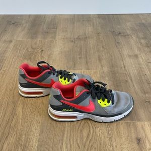 NIKE AirMax Captivate Sneakers in Size 7. Colors Red/Grey/Green. Like new!